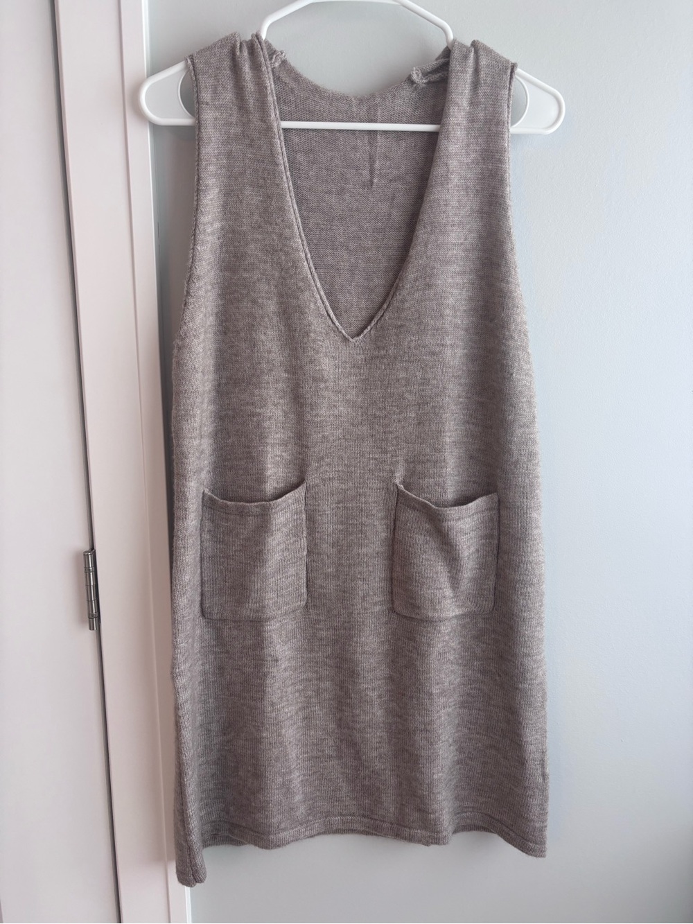 Sleeveless V-Neck Knit Pocket Dress - Heather Taupe